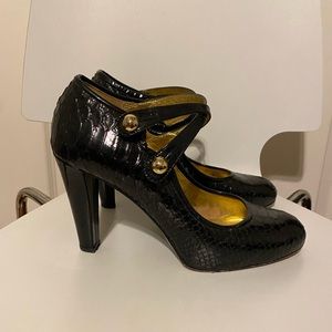 Coach "Lizza" Q345 Snake skin Mary Jane heels size 8.5B.